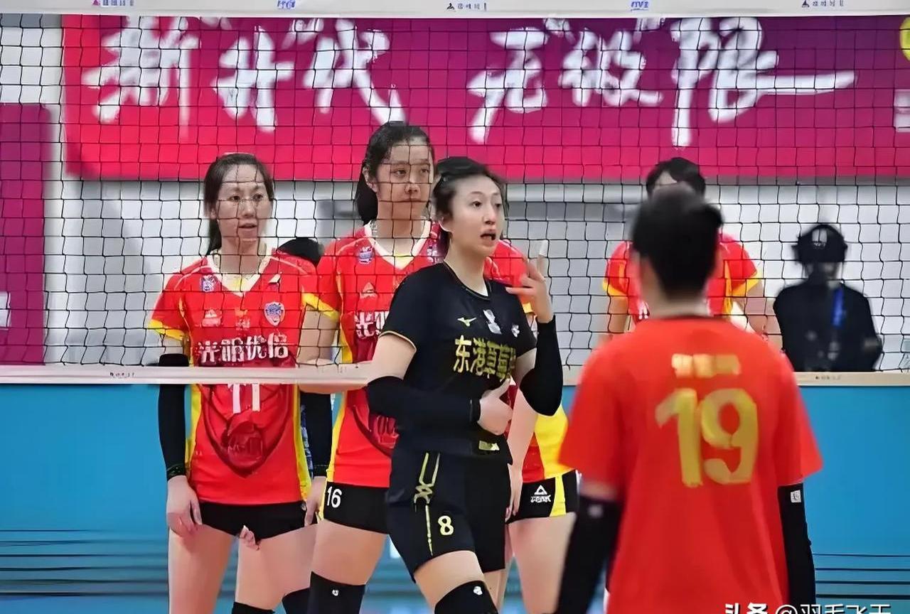 中国女排击败老对手勇士，晋级之路一路高歌